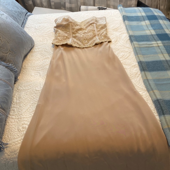 Designer Evening Gown - Picture 2 of 7